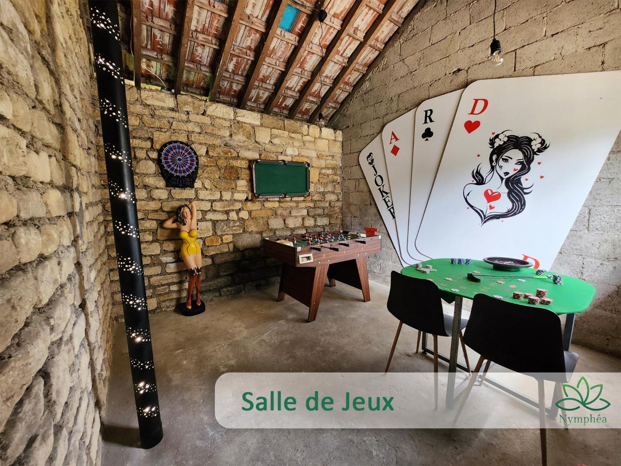Logement Cocooning 2-4 Personnes Avec Salle De Jeux Chemery-Chehery Exterior foto
